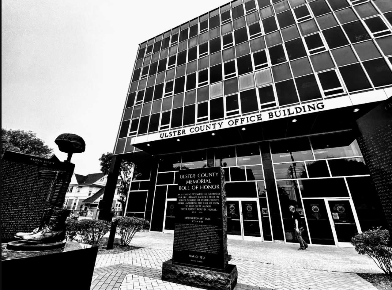 Editorial: A Status  Quo Budget